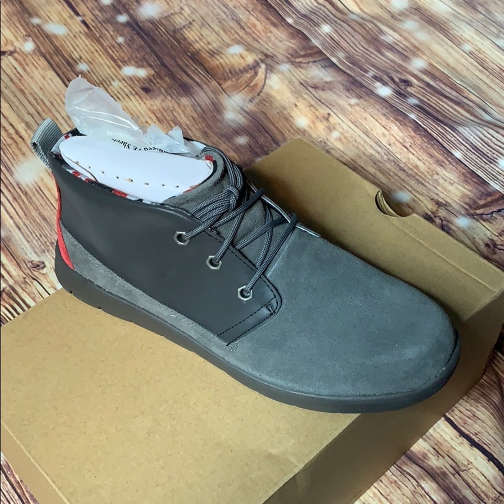 NWT KIDS UGG BOOTS